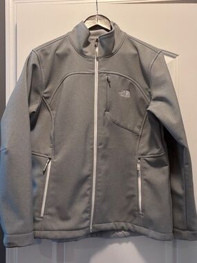 The North Face Women's Apex Bionic Soft Shell Jacket Size XL